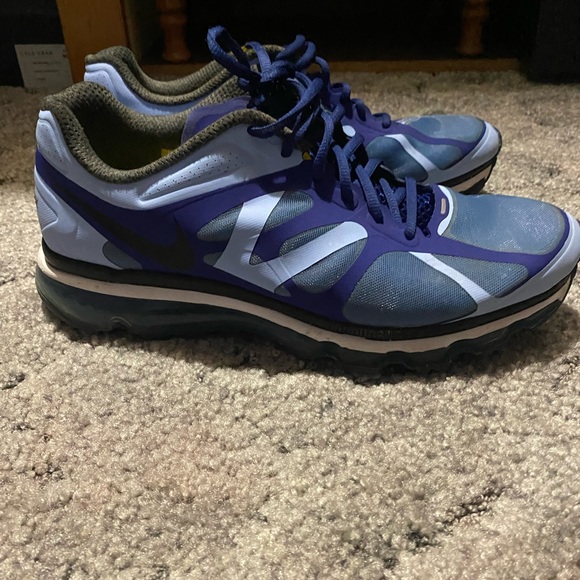 2012 Nike AirMax - Picture 3 of 4